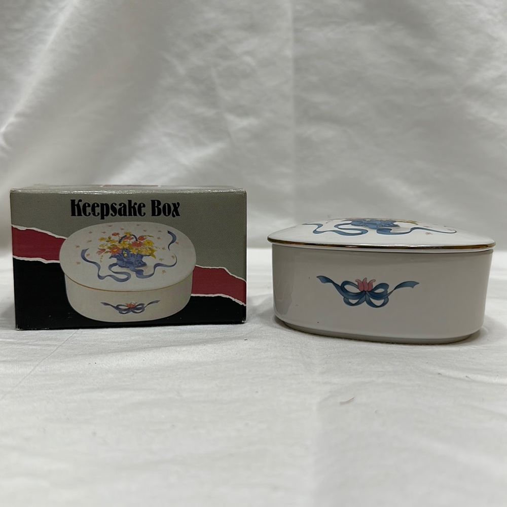 Keepsake box